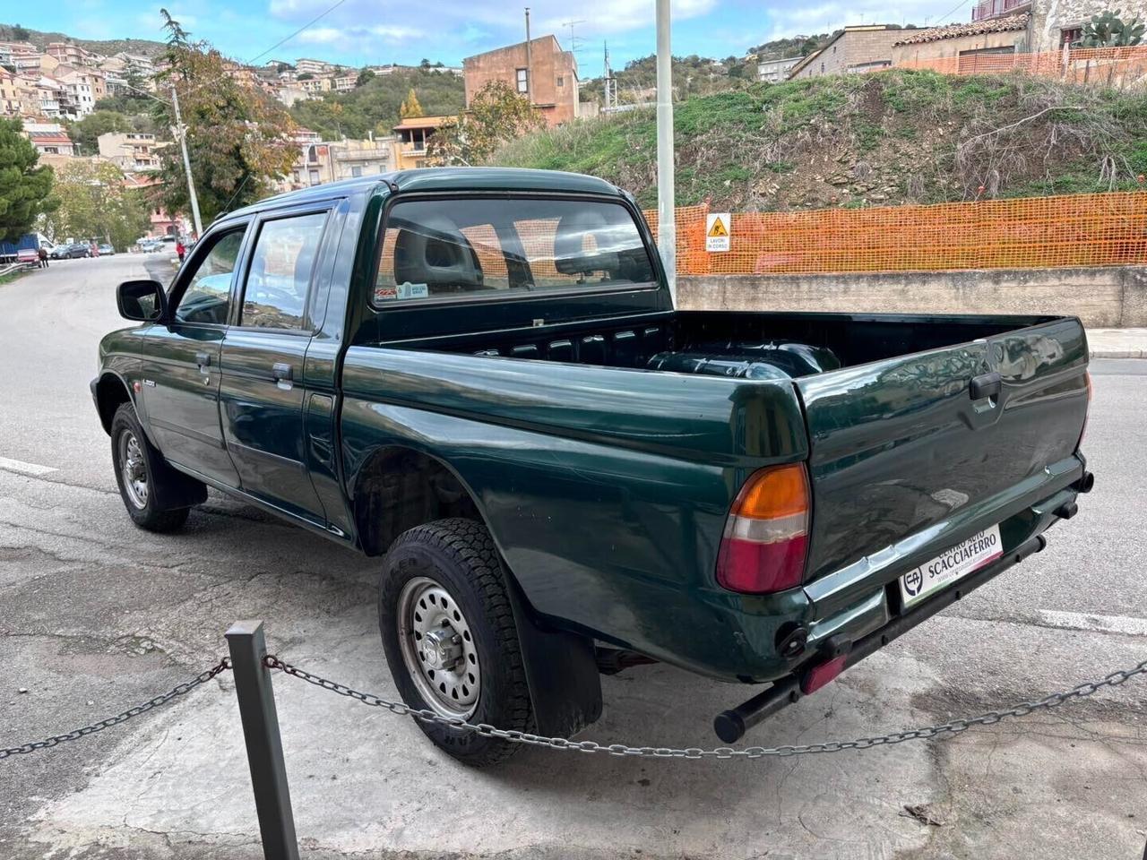 Mitsubishi L200 2.5 TDI 4WD Club Cab Pick-up GL