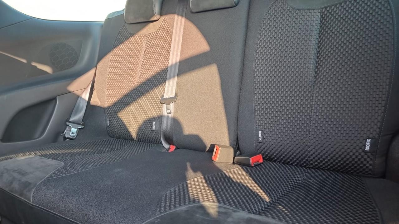 Ds DS3 3 1.2 VTi 82 Just Black 82CV 60KW BENZ.