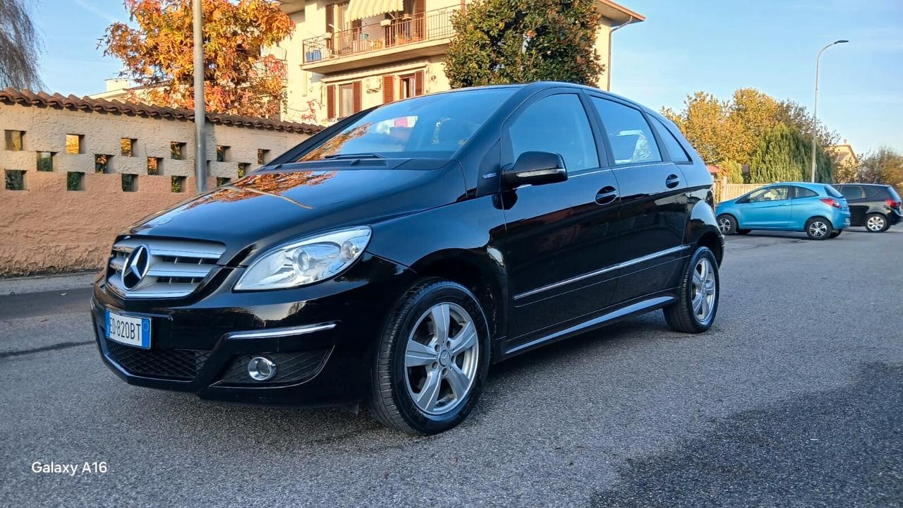 Mercedes-benz B 170 180 NGT BlueEFFICIENCY Executive