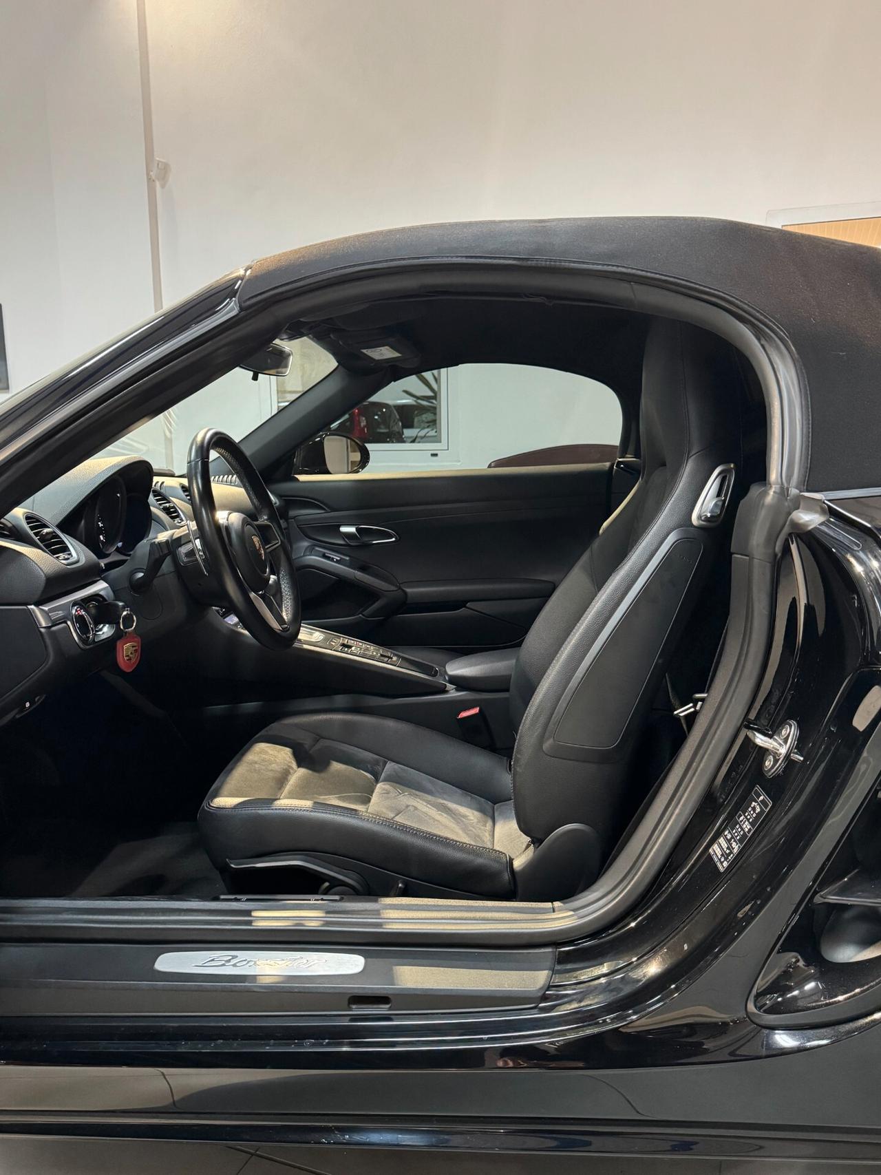 Porsche 718 Spyder Boxster 2.0 T