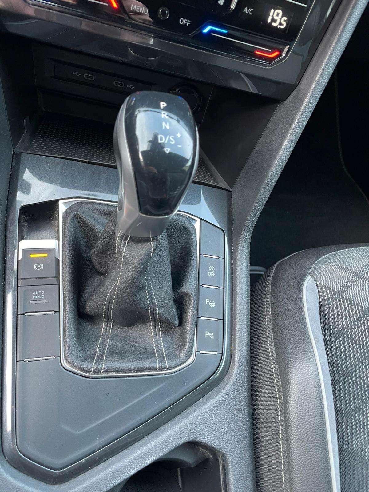 VOLKSWAGEN TIGUAN 2.0TDI R-LINE DSG 150cv