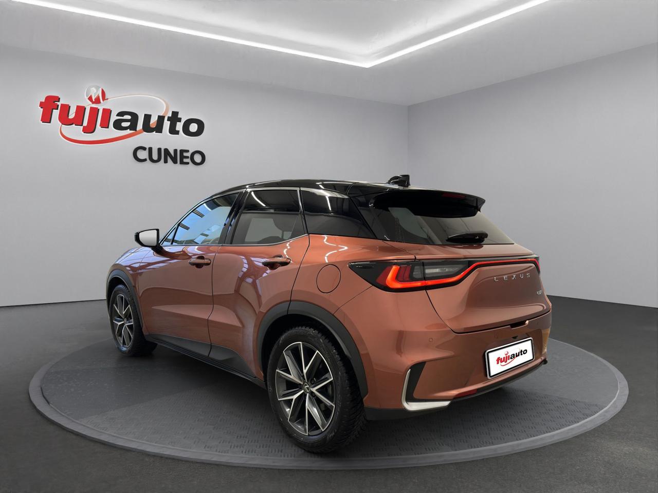 Lexus LBX 1.5 hybrid Cool 4wd