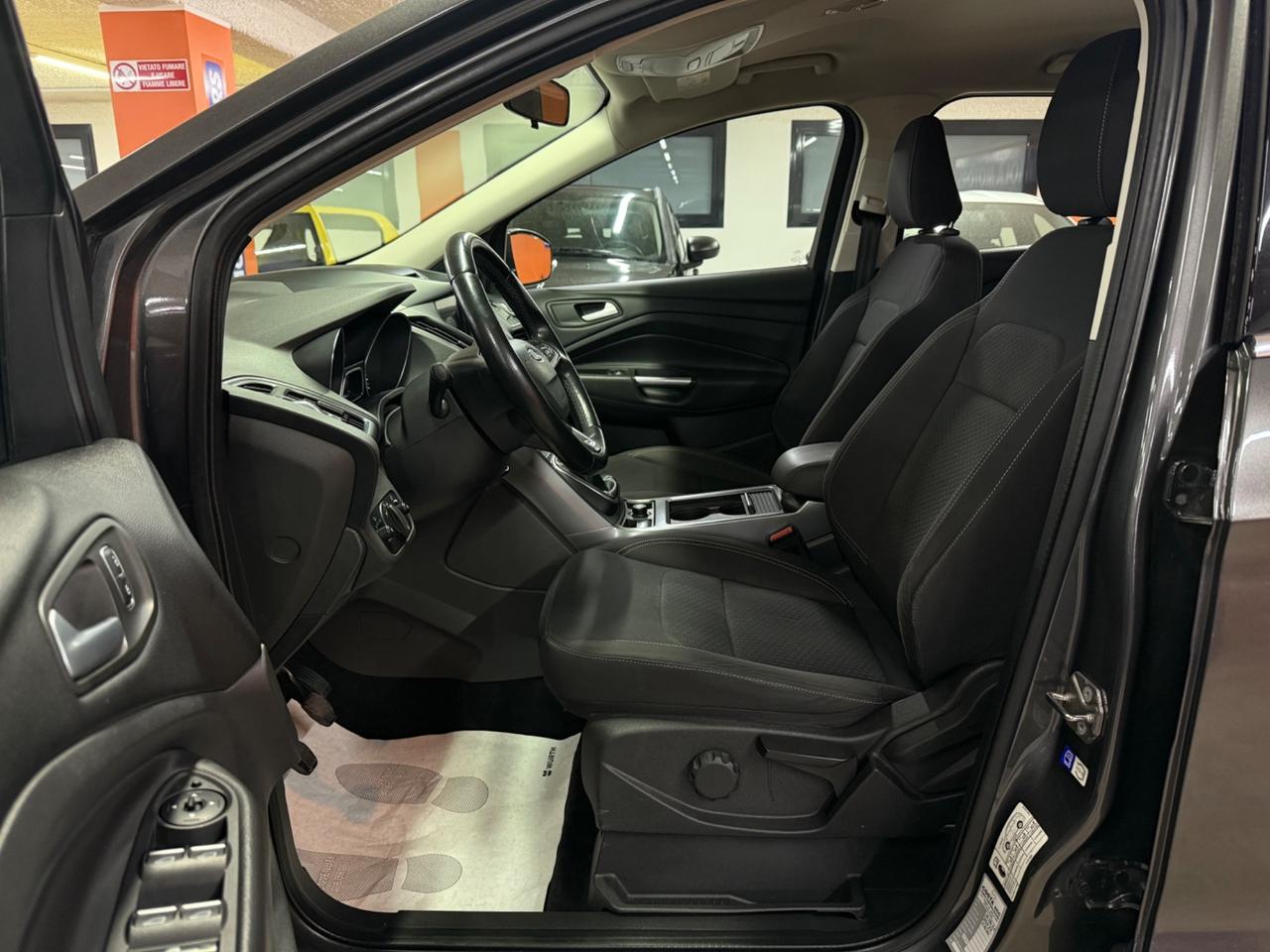 Ford Kuga 1.5 TDCI 120 CV S&S 2WD Titanium