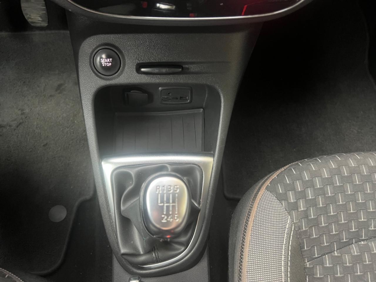 Renault Captur dCi 8V 110 CV Start&Stop Energy Initiale Paris