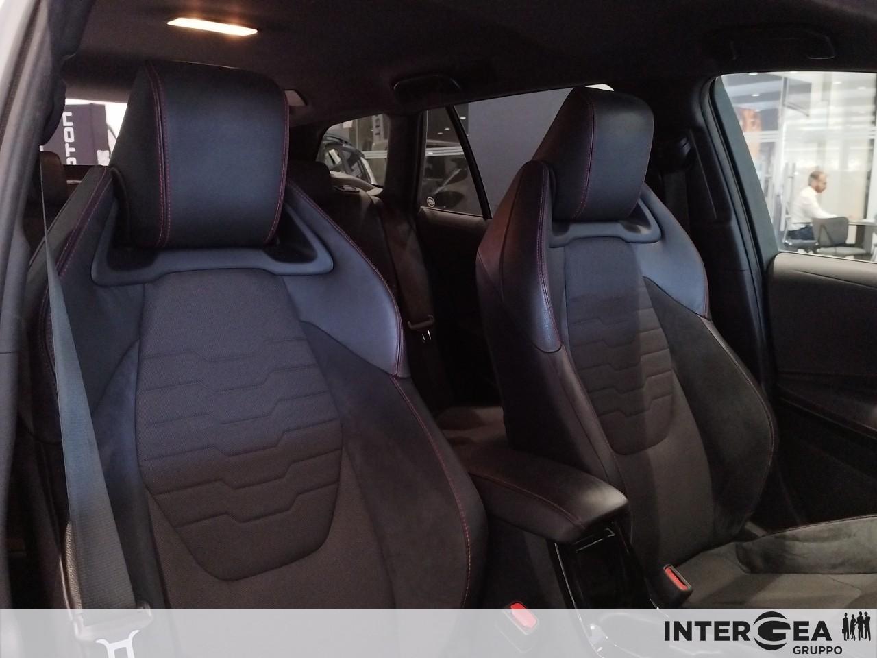 TOYOTA Corolla Touring Sports 2.0h Lounge cvt