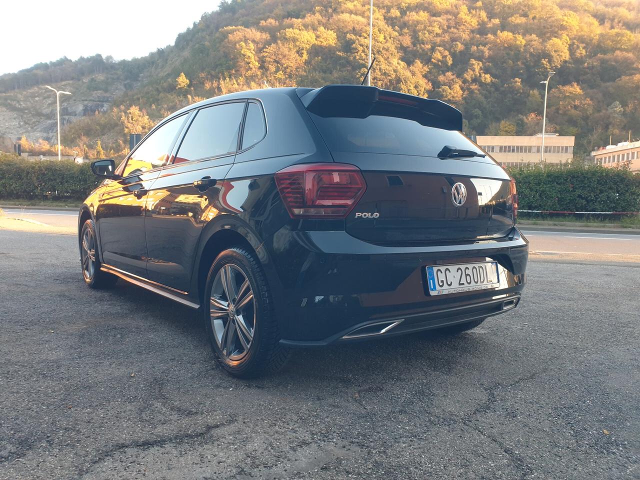 Volkswagen Polo 1.0 TSI 5p. r line