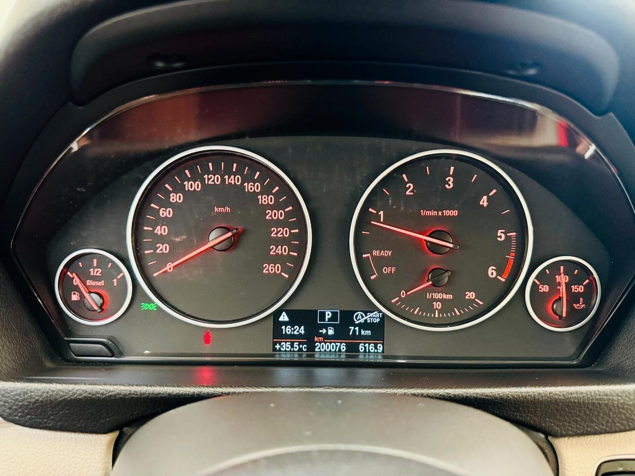 Bmw 316d Touring Luxury Autom/LED/Navi