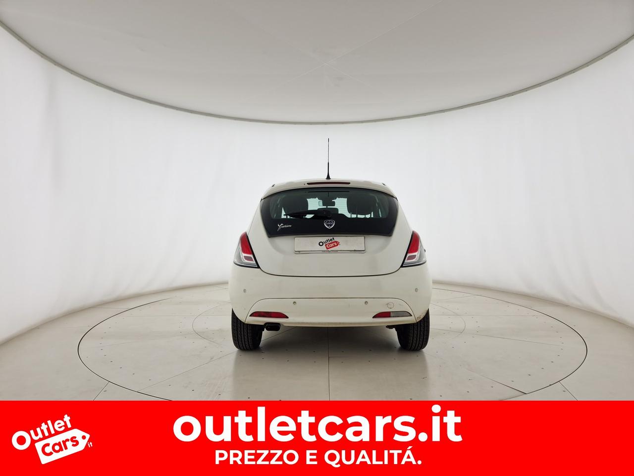 Lancia Ypsilon 1.2 silver 69cv