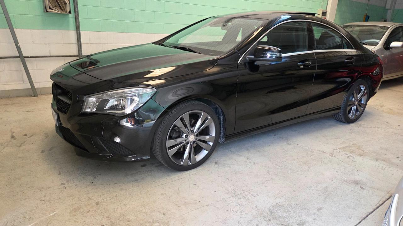 Mercedes-benz CLA 200 automatica Premium unico proprietario