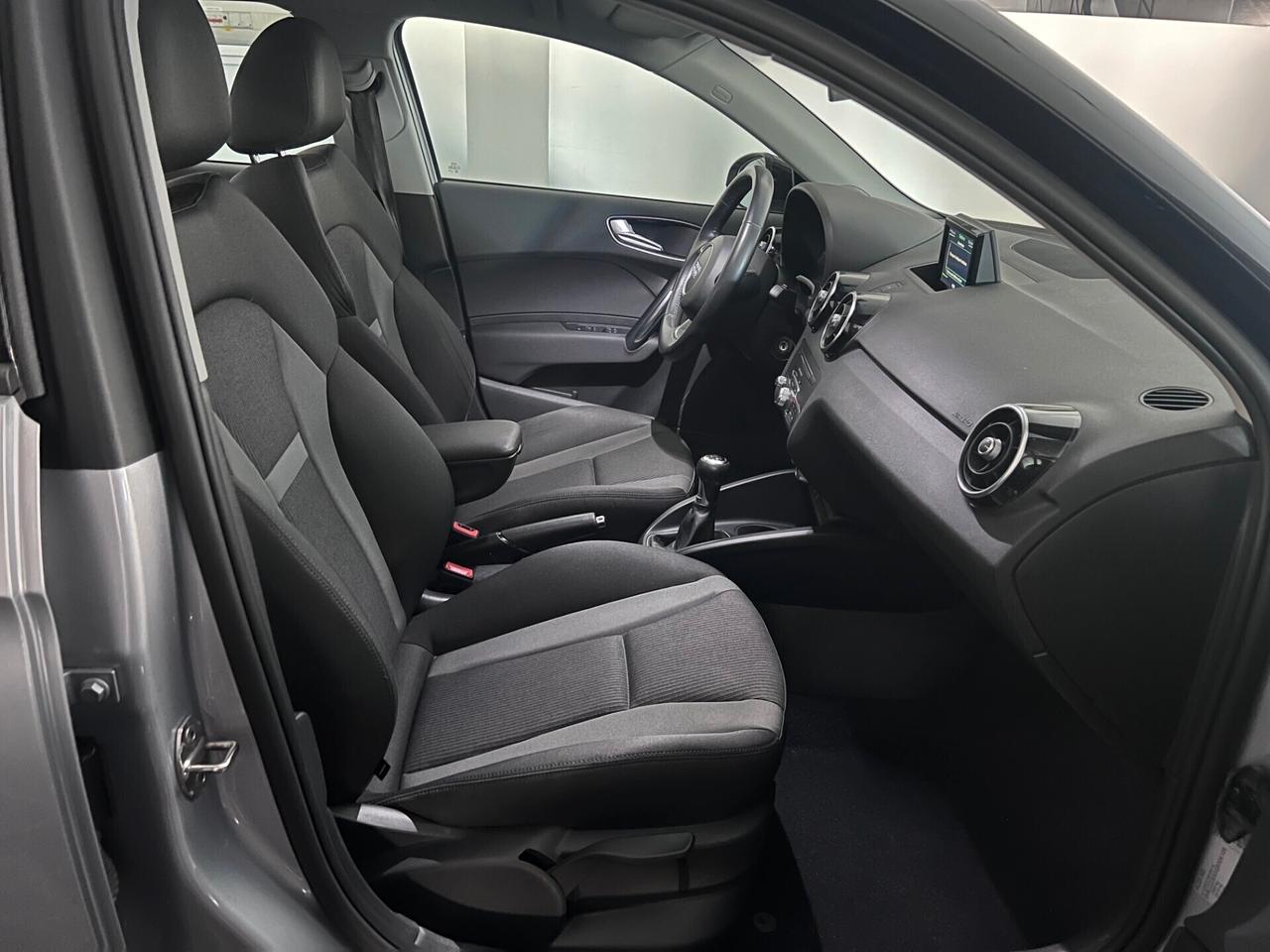 Audi A1 SPB Sportback 1.4 tdi 90cv Design LED/PDC PERFET.