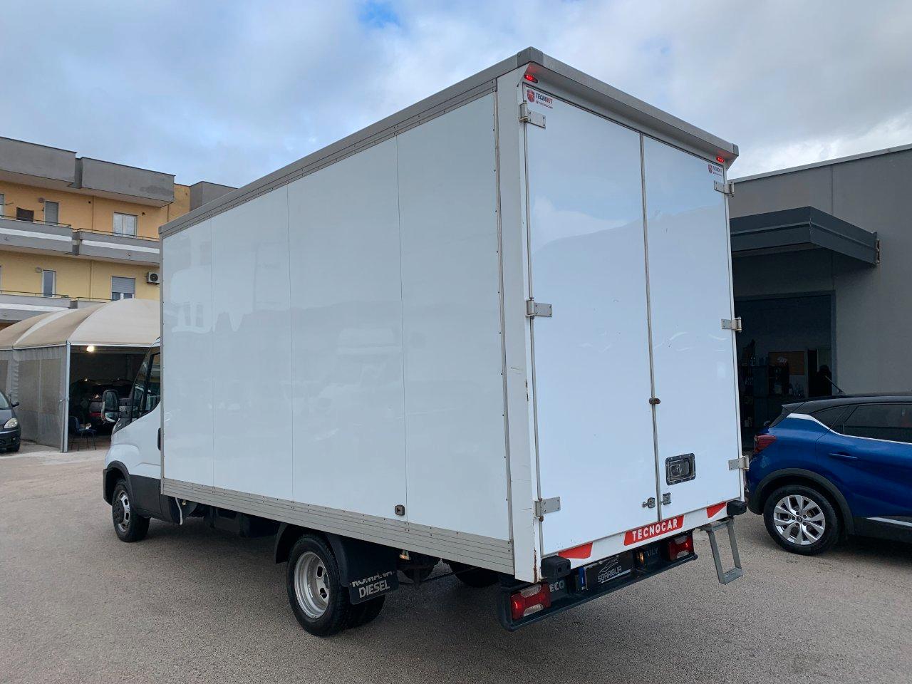 IVECO Daily Cabinato Furgonato