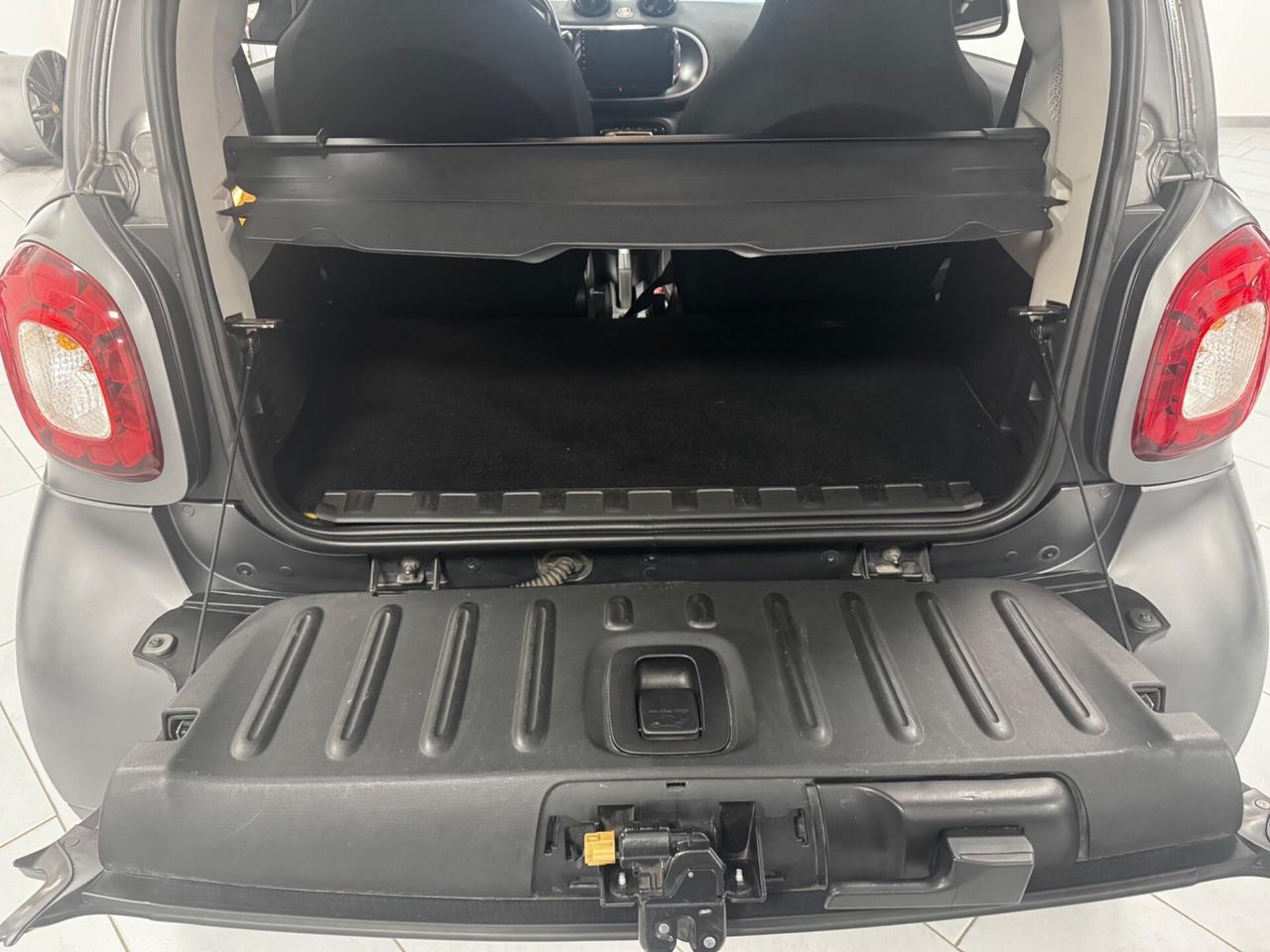 Smart ForTwo 70 1.0 BRABUS