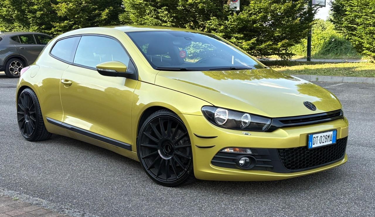 Volkswagen Scirocco 2.0 TFSI 200cv R-Line