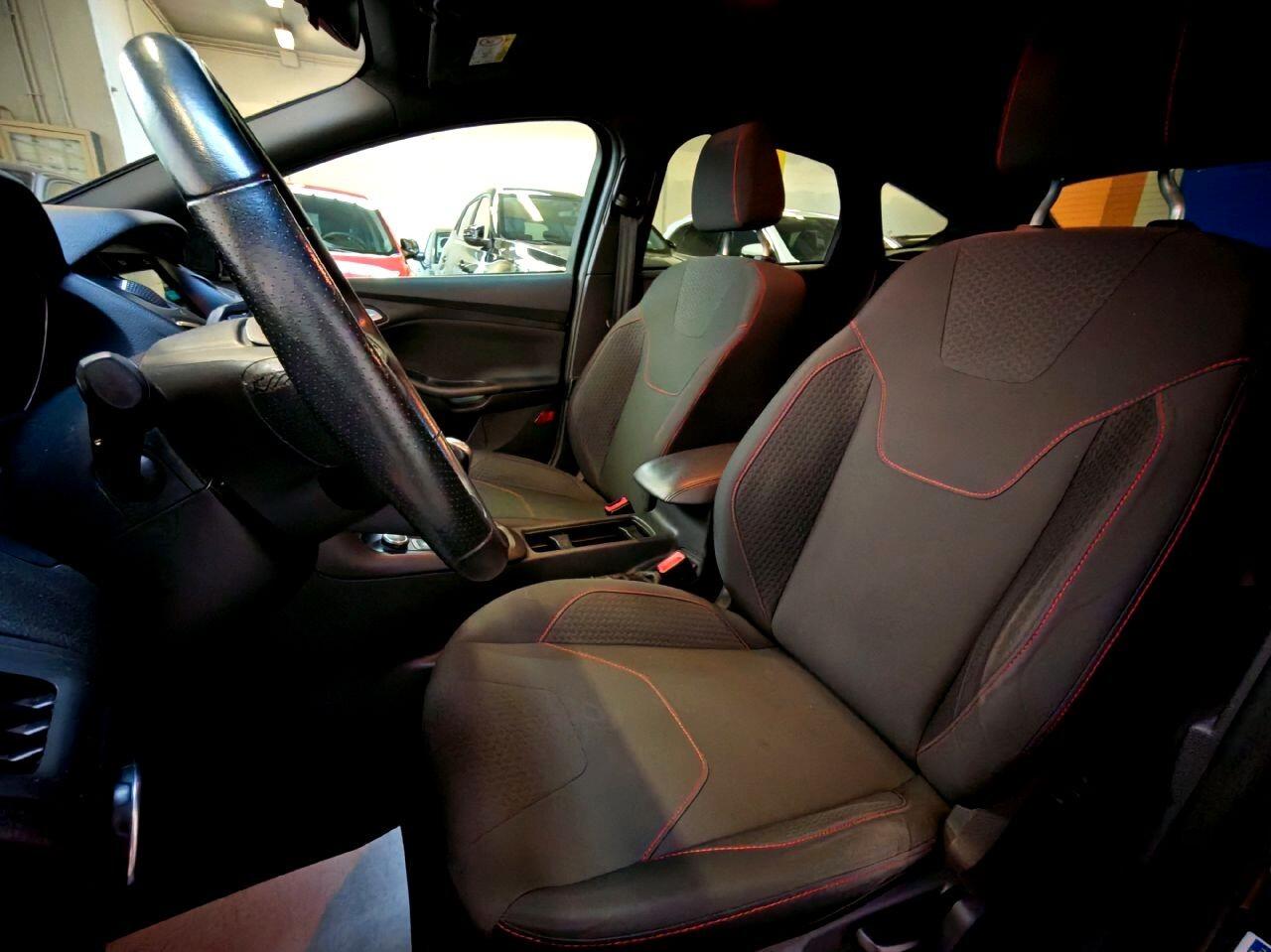 Ford Focus 1.5 TDCi ST-Line 120cv Euro 6B