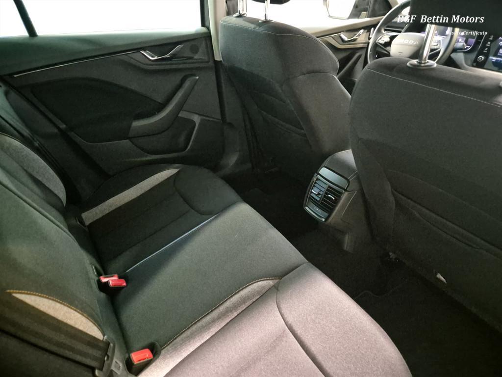 Skoda Kamiq 1.0 tsi Black Dots 95cv