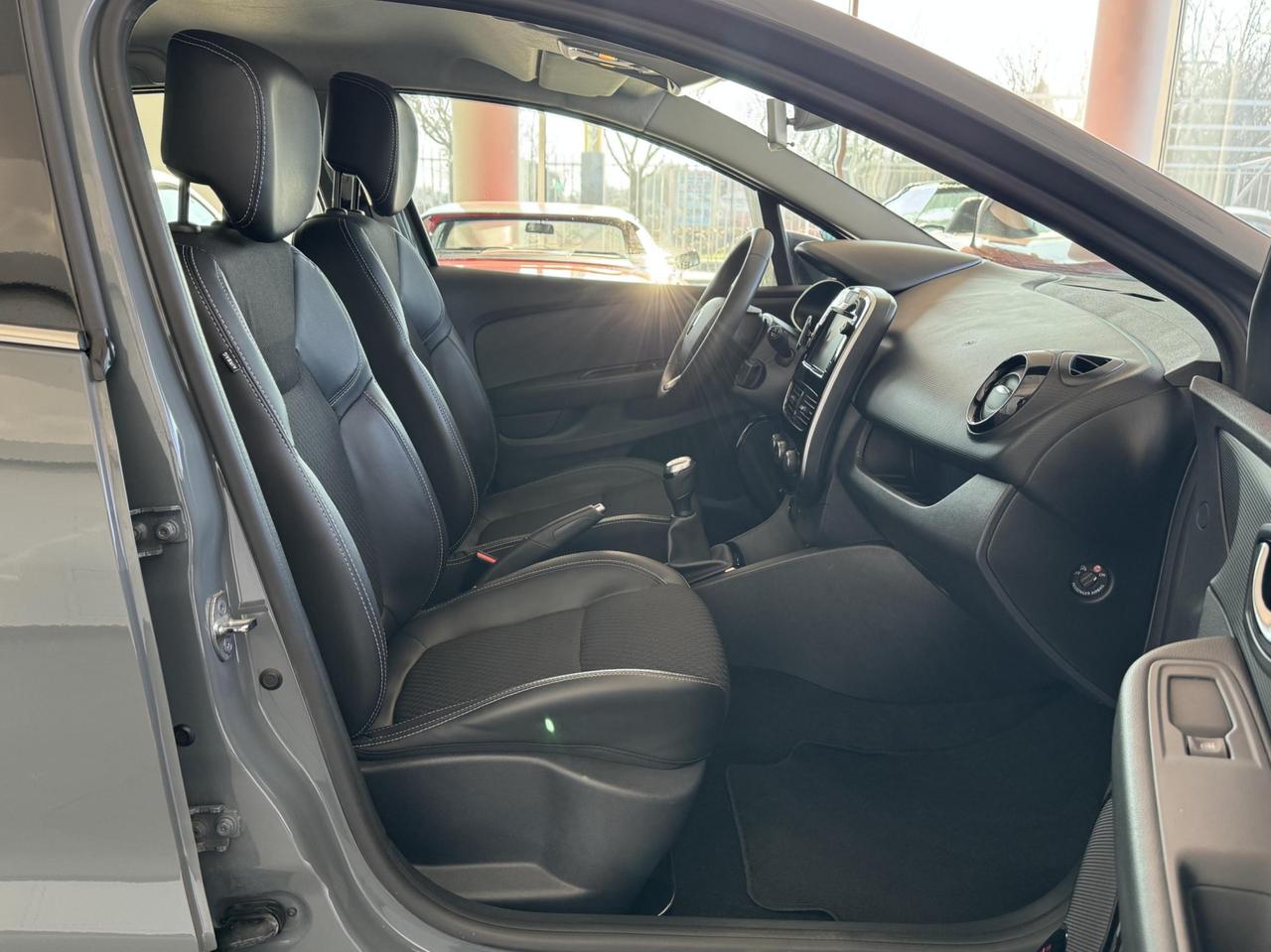 Renault Clio 5 Porte Clio 0.9 tce Moschino Intens Gpl 90cv