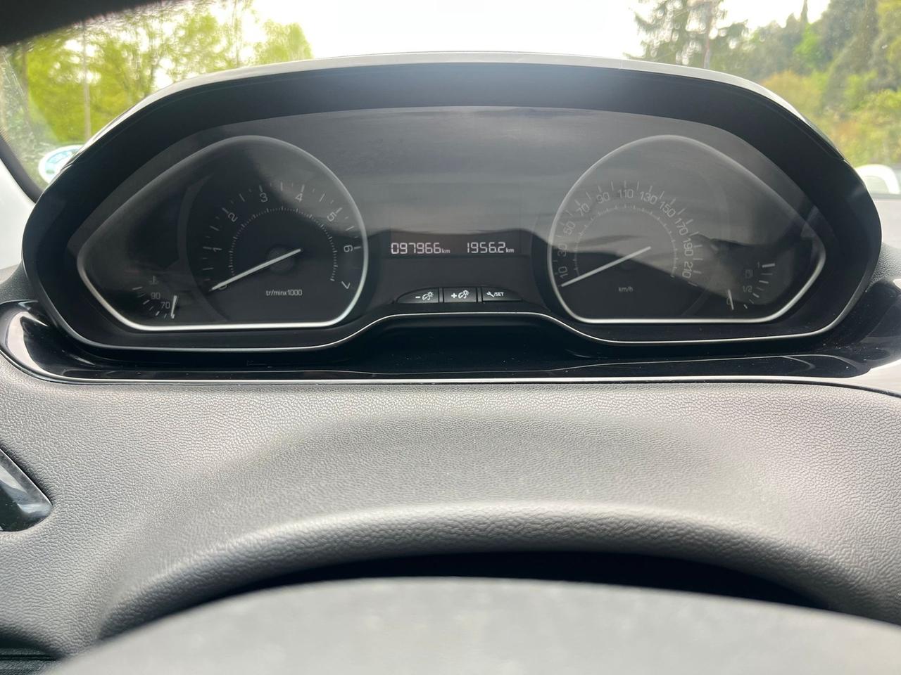 Peugeot 208 1.2 Benzina - Neopatentati - Tagliandi Certificati