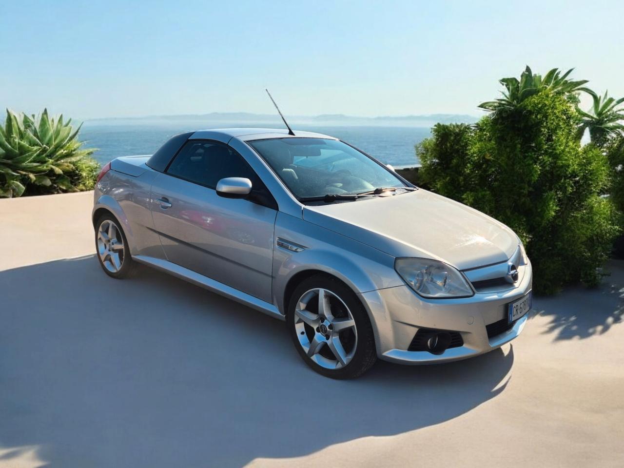 Opel Tigra TwinTop 1.4 16V Sport