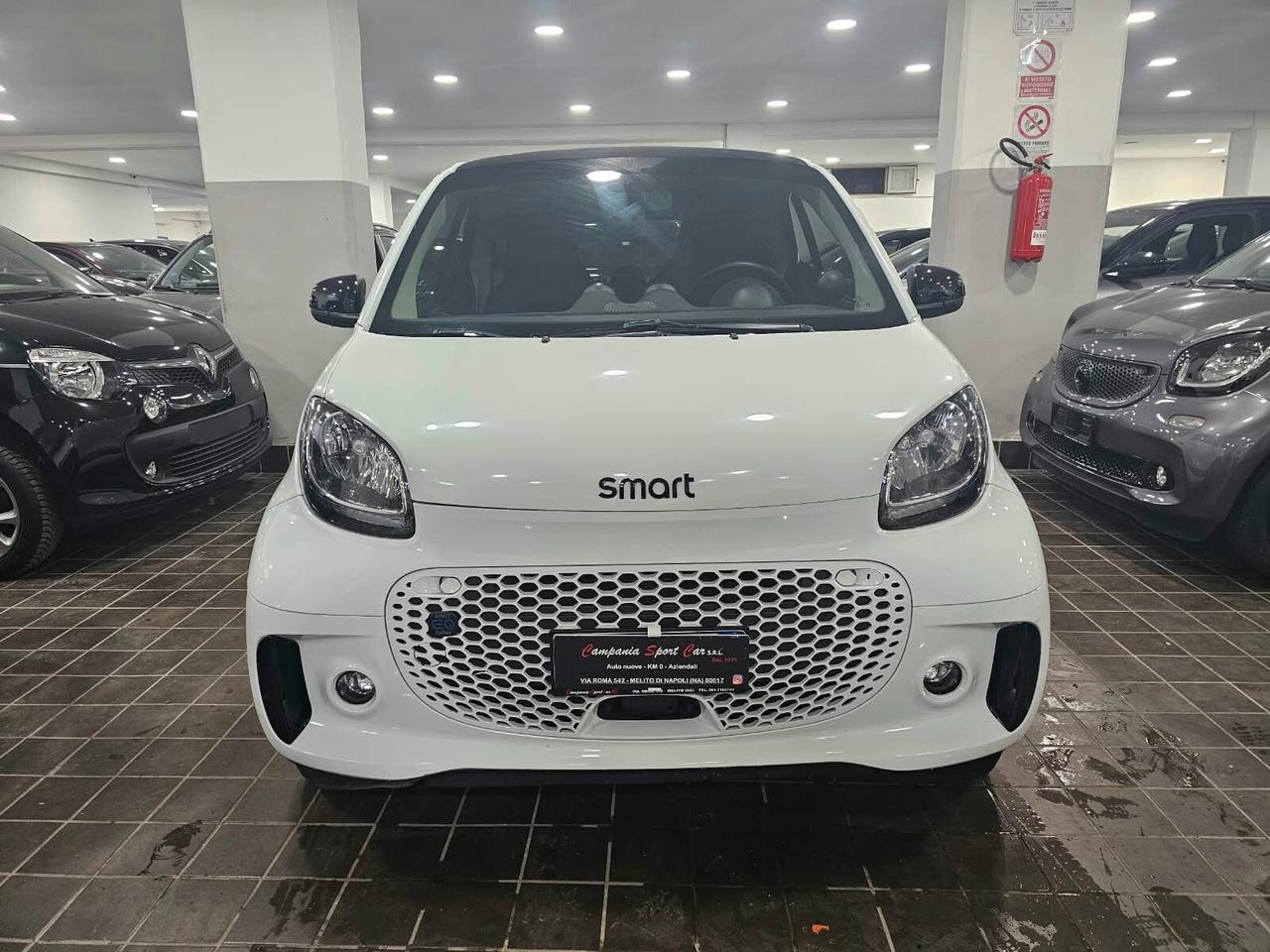 NUOVA SMART FORTWO EQ PRIME TOTAL WHITE IDENTITY BLACK EDITION 56CV TOTALMENTE ELETTRICA