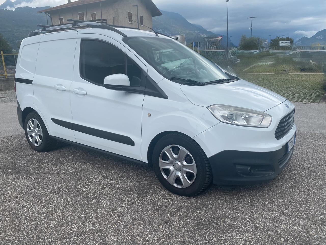 Ford Transit Courier TDCi 95cv