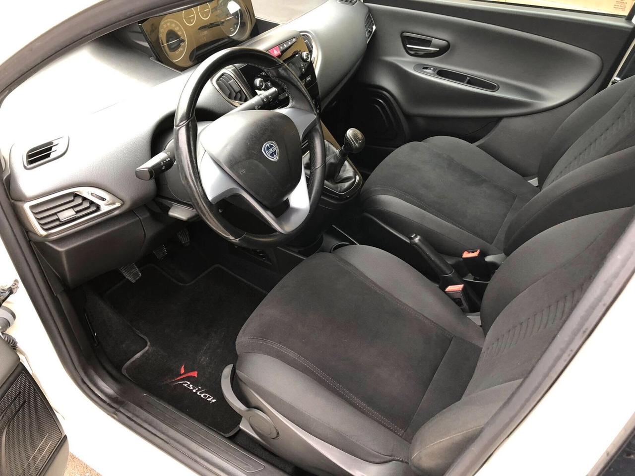 Lancia Ypsilon 1.3 MJT 16V 95 CV Gold 2012