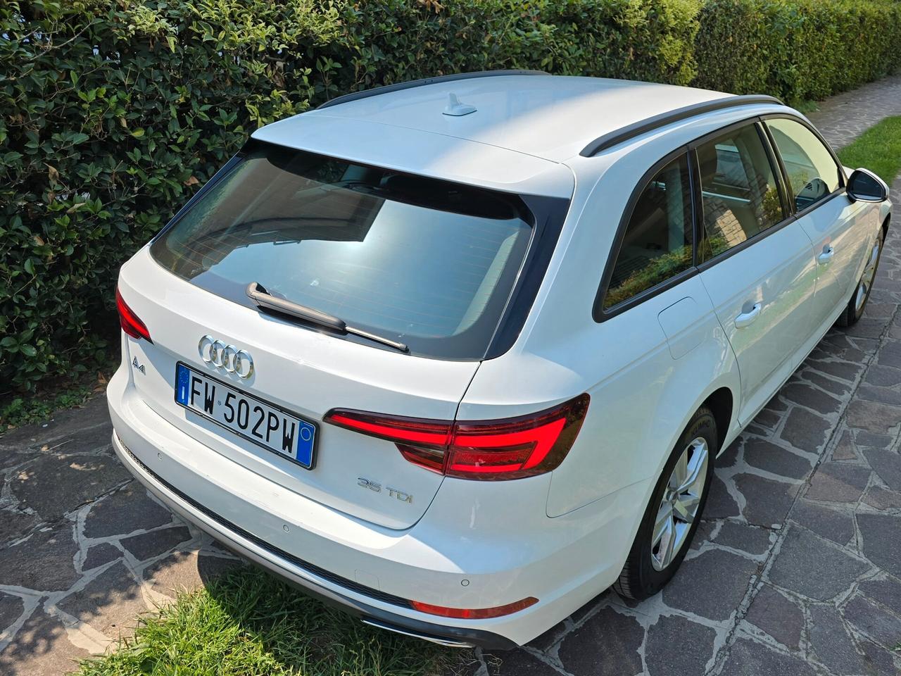 Audi A4 Avant 35 TDI S tronic Business Sport
