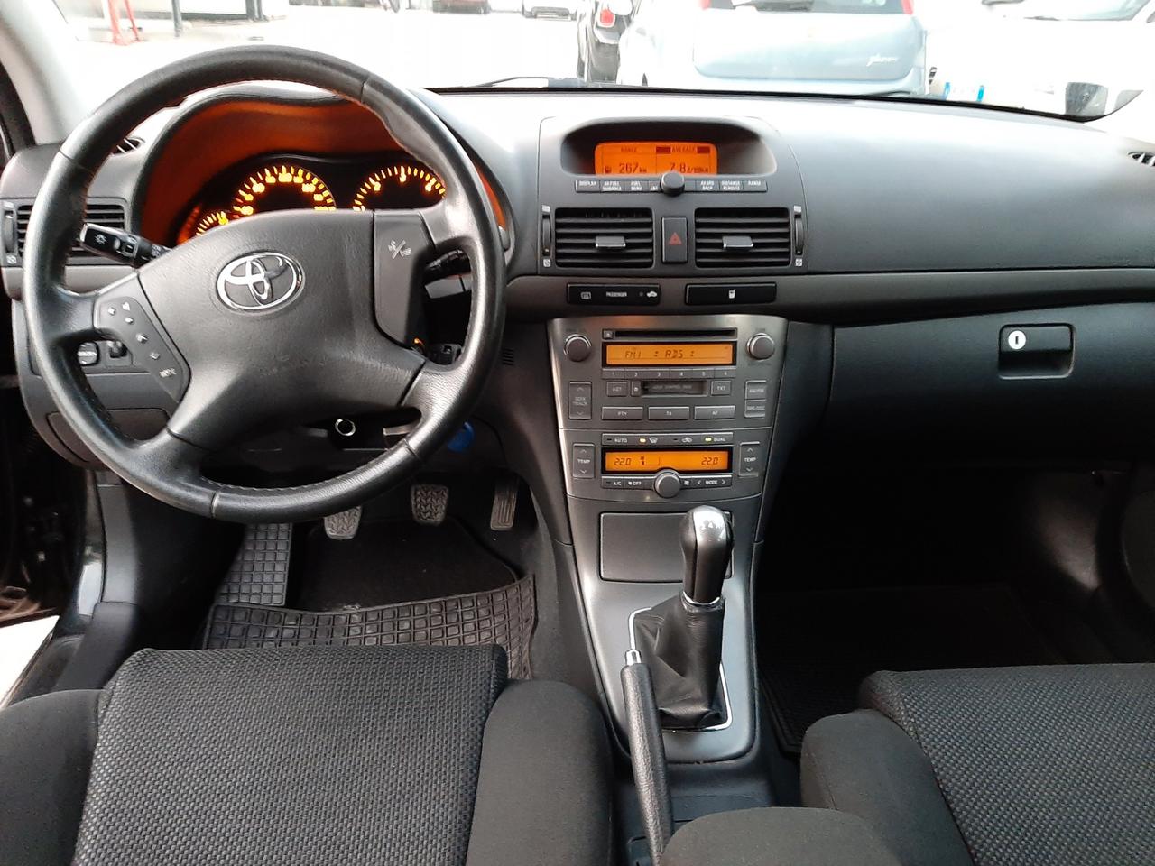 Toyota Avensis SW