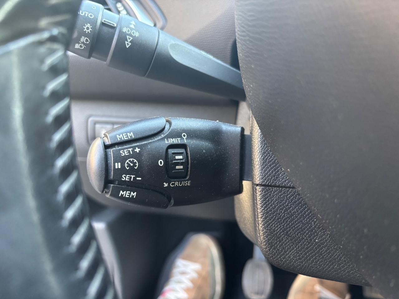 Peugeot 308 1.6 HDi 115 CV 5 porte Allure
