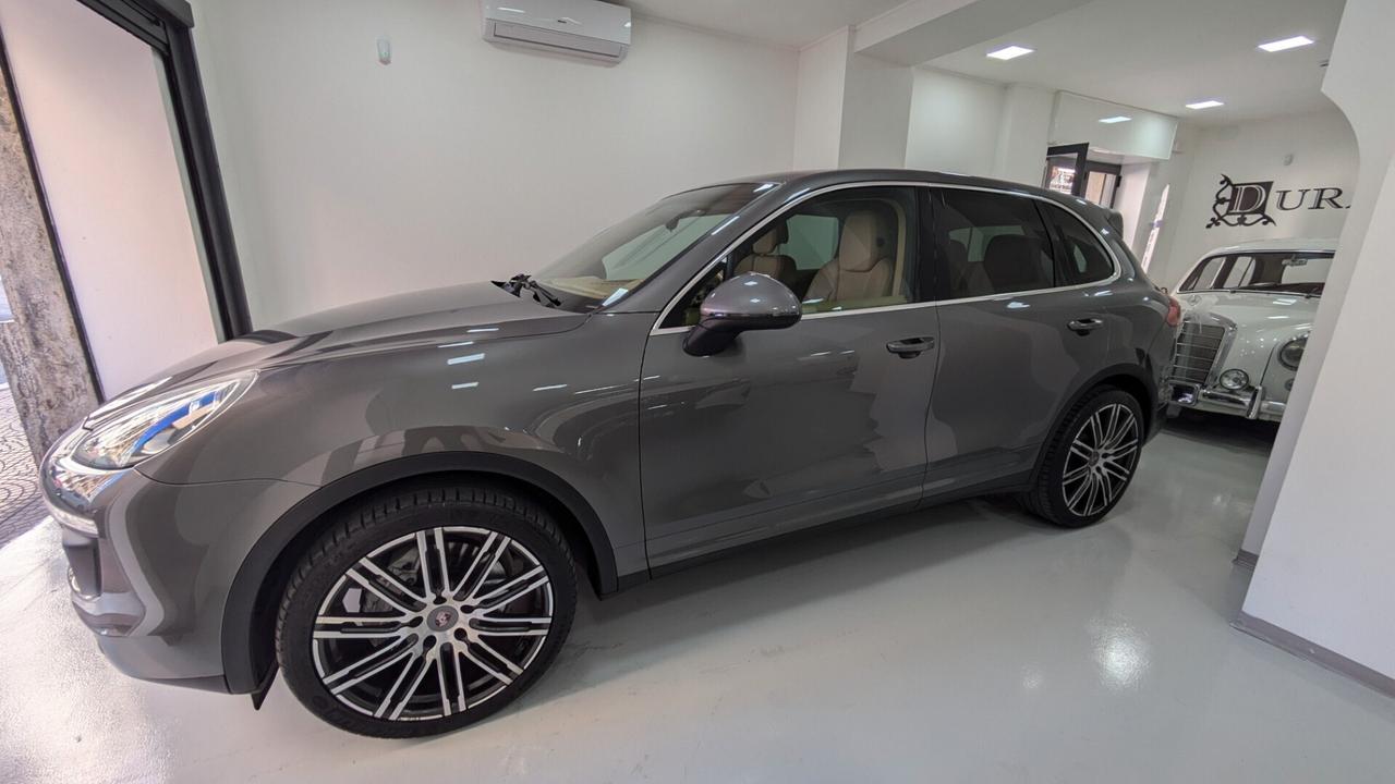 Porsche Cayenne 3.0 Diesel solo 139.000km