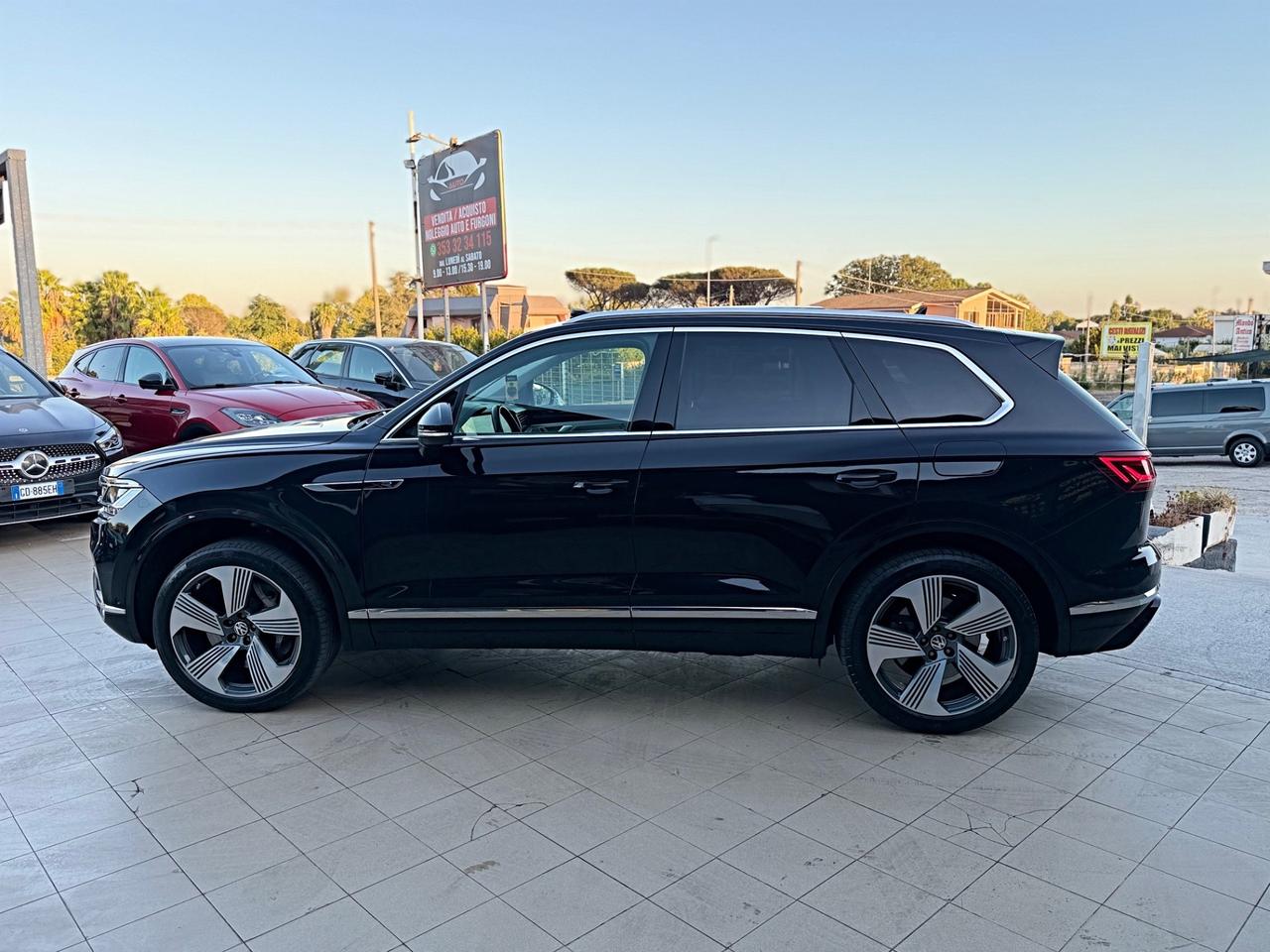Volkswagen Touareg 3.0 V6 TSI eHybrid Elegance R Line Extra Full