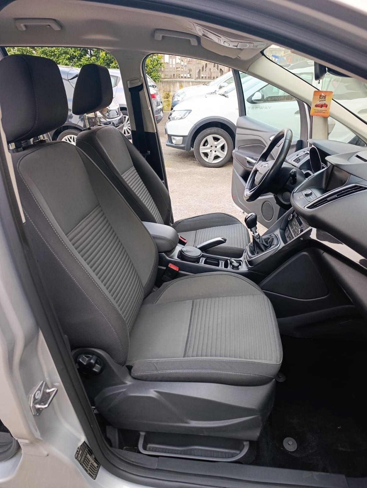 Ford C-Max7 1.5 TDCi Titanium 2016