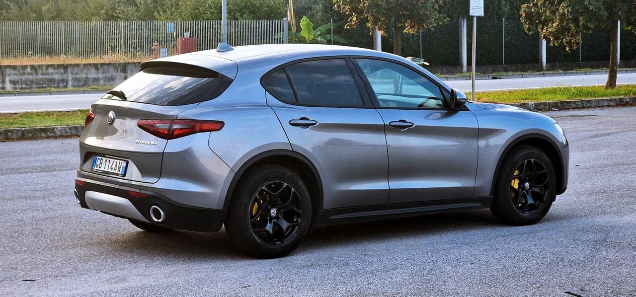 Alfa Romeo Stelvio 2.2 Turbodiesel 190 CV AT8 Q4