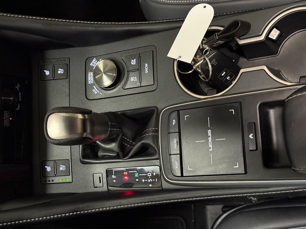 Lexus RC 300h Hybrid F Sport