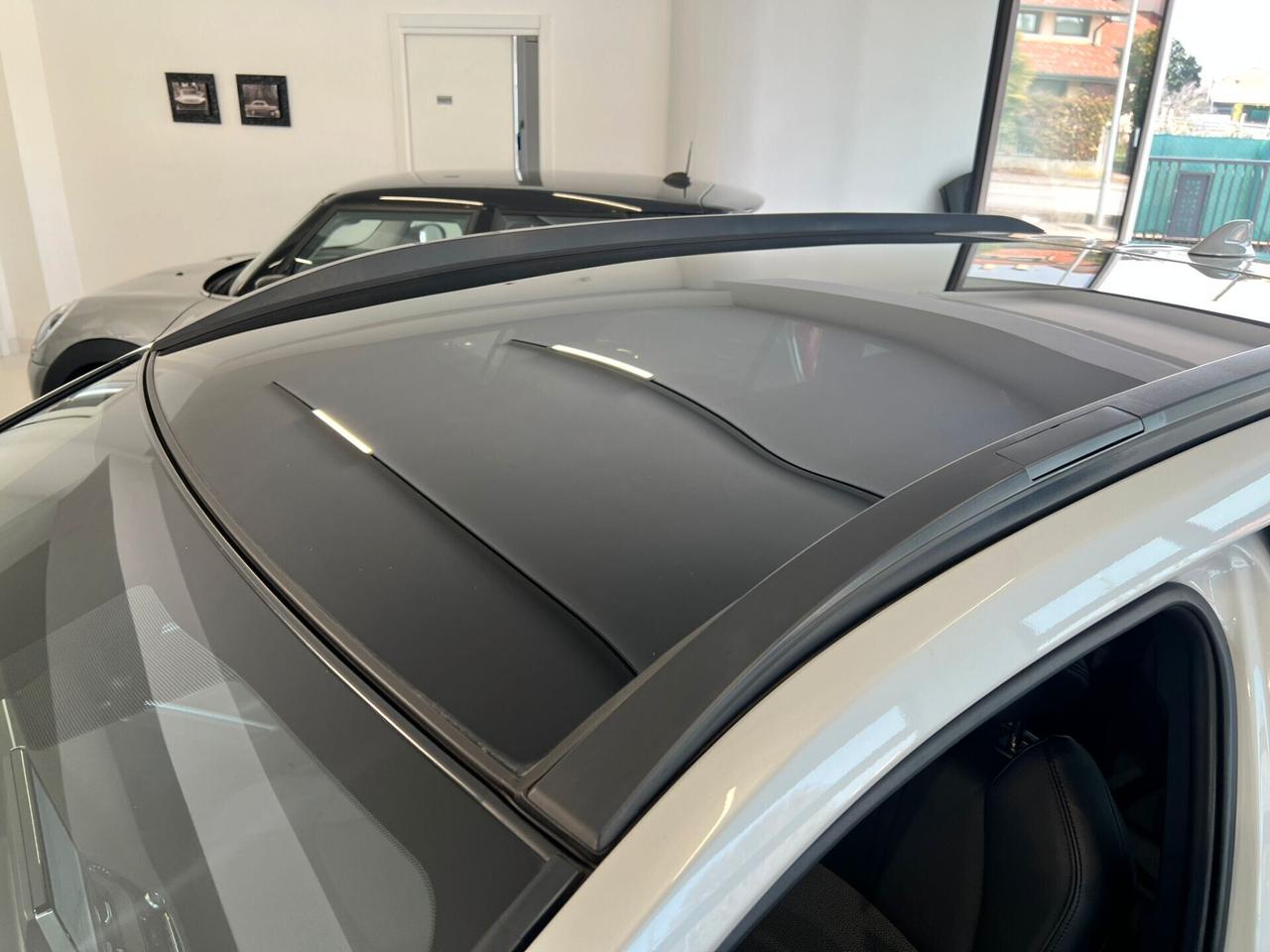 Toyota Corolla Cross MY23 LOUNGE 2.0 HYBRID AWD-i