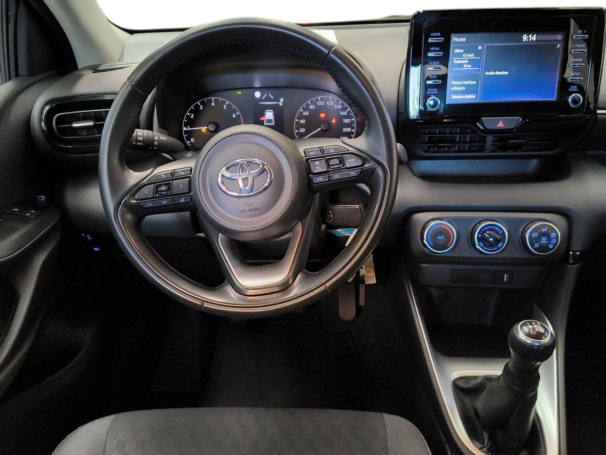 TOYOTA Yaris 4ª serie - Yaris 1.0 5 porte Active