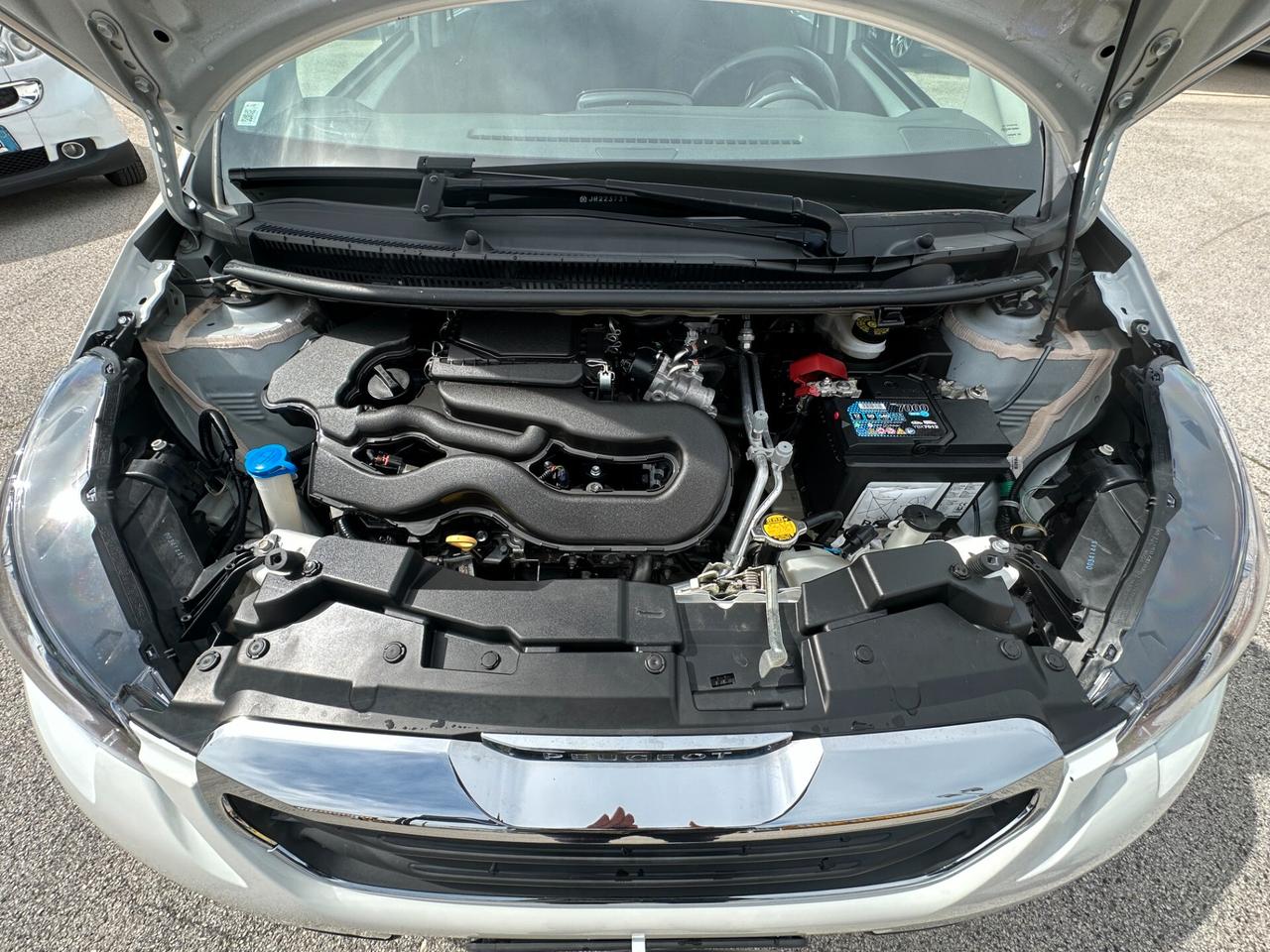 PEUGEOT 108 VTi 72 S&S 5 porte Allure