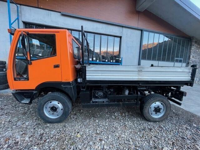 Bucher-schorling BU200 4x4 2.8cc TD anno 2006
