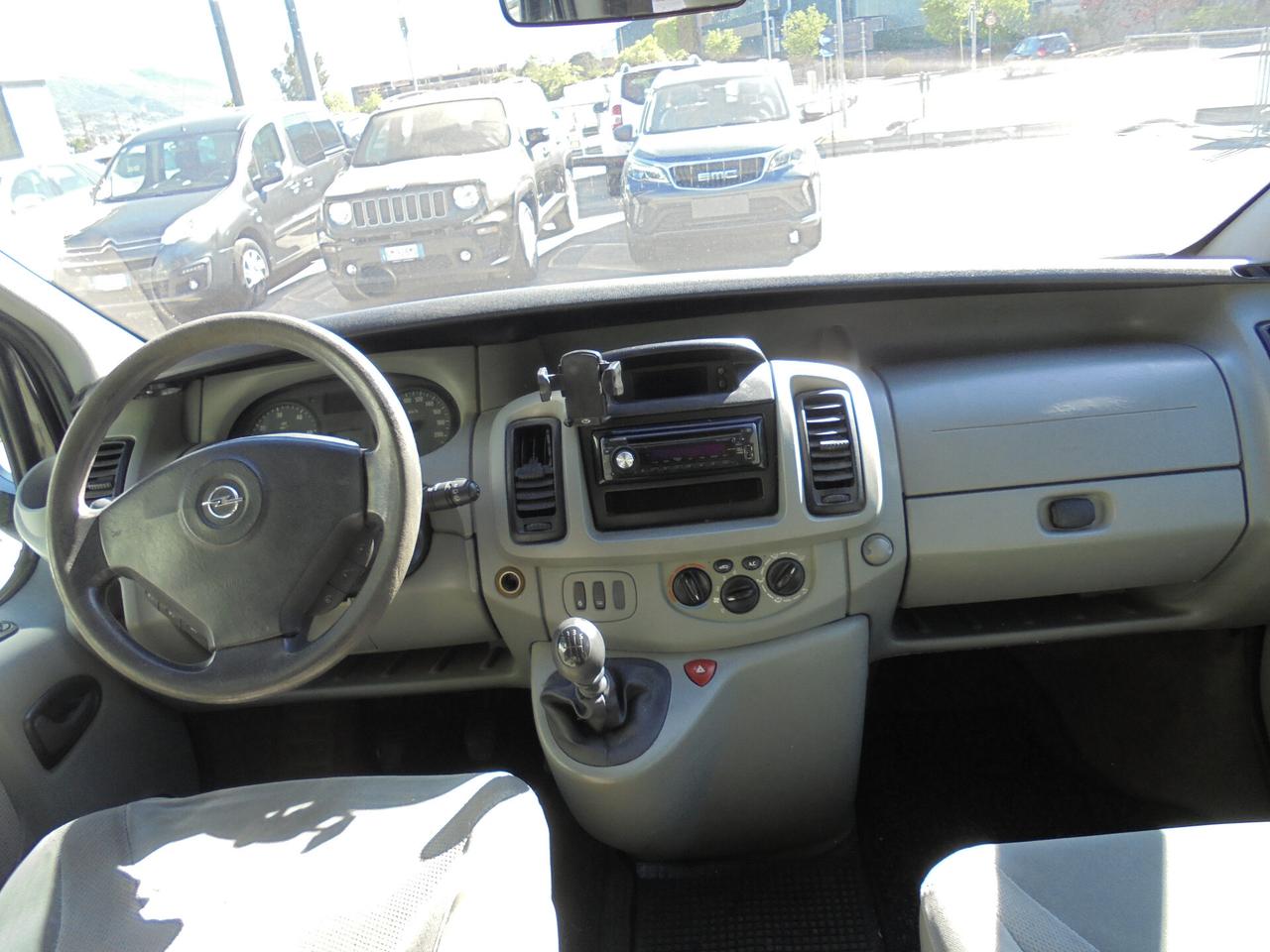 Opel Vivaro 27 2.5 CDTI/135CV PC-TN Tour