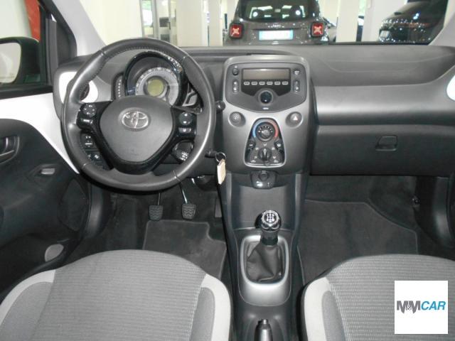 TOYOTA - Aygo - Connect 1.0 VVT-i 72 CV 5p. x-cool