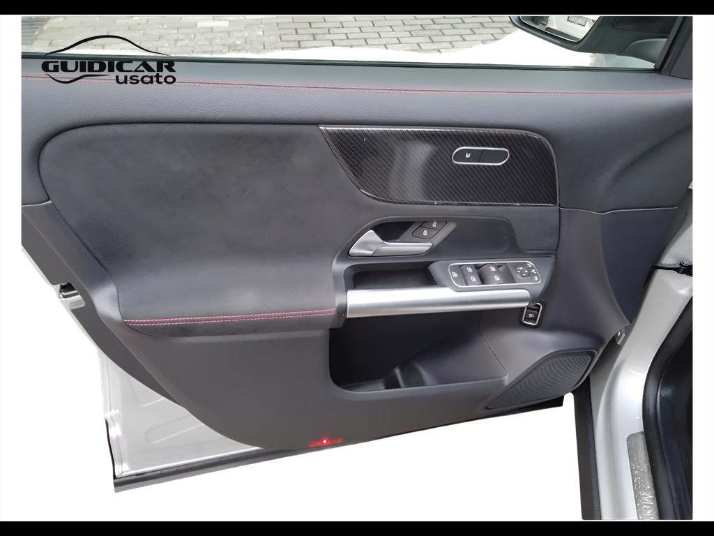 Mercedes-Benz GLA-H247 2023 - GLA 200 d AMG Line Advanced Plus auto