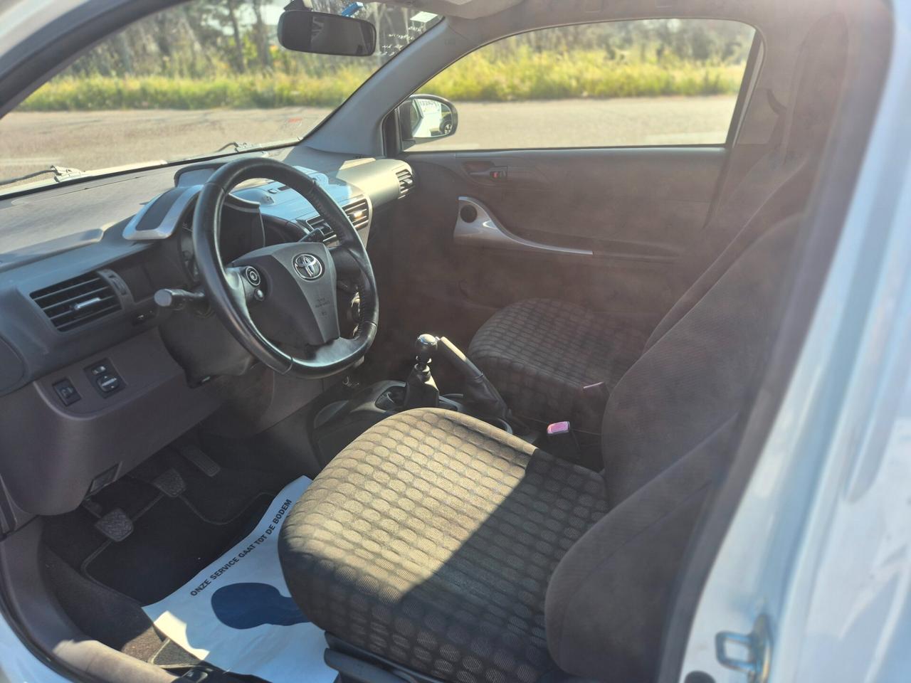 Toyota iQ 1.0 Perfette condizioni