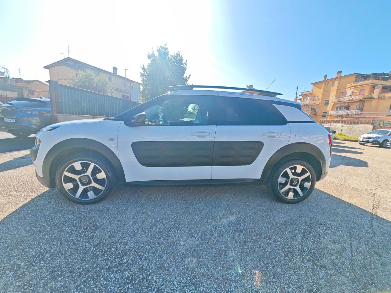 Citroen C4 Cactus PureTech 82 Shine