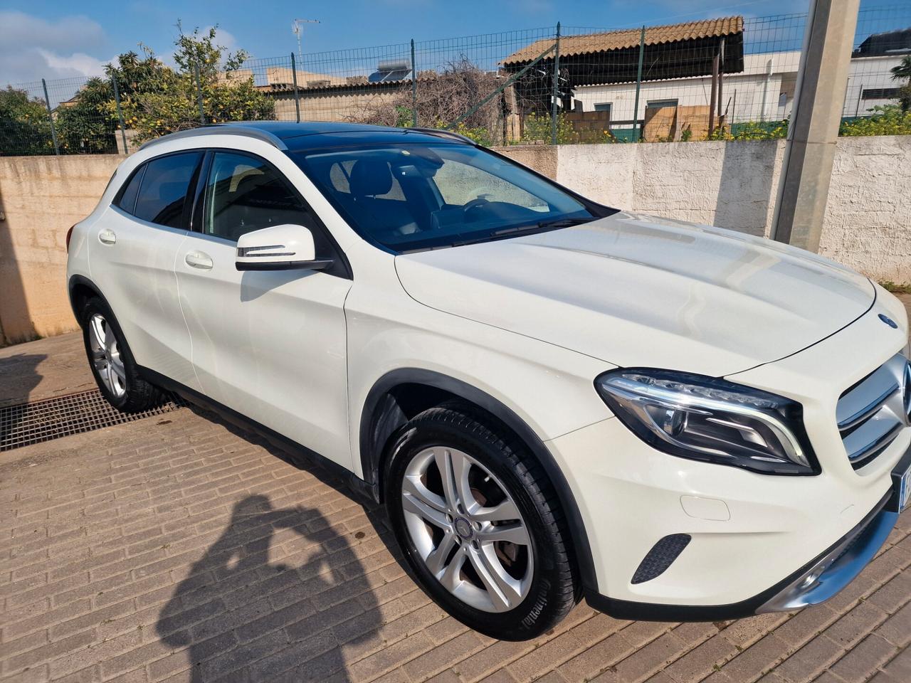 Mercedes-benz GLA 200 d Premium