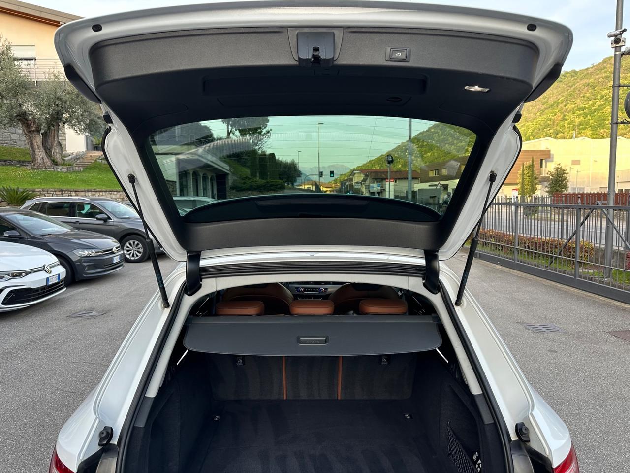 Audi A4 Avant 40 TDI quattro S tronic S line edition