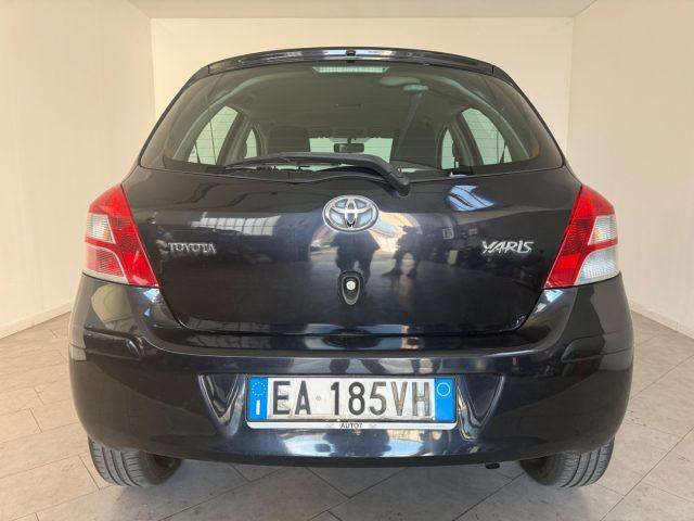 TOYOTA Yaris 1.0 5PORTE Sol
