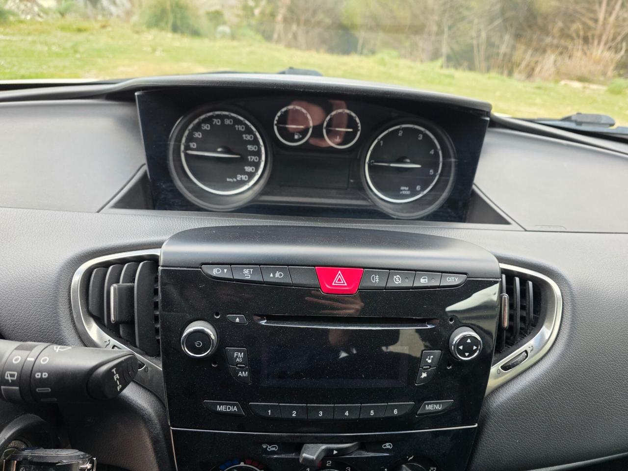 Lancia Ypsilon 1.3 MJT 16V 95 CV 5 porte S&S Platinum