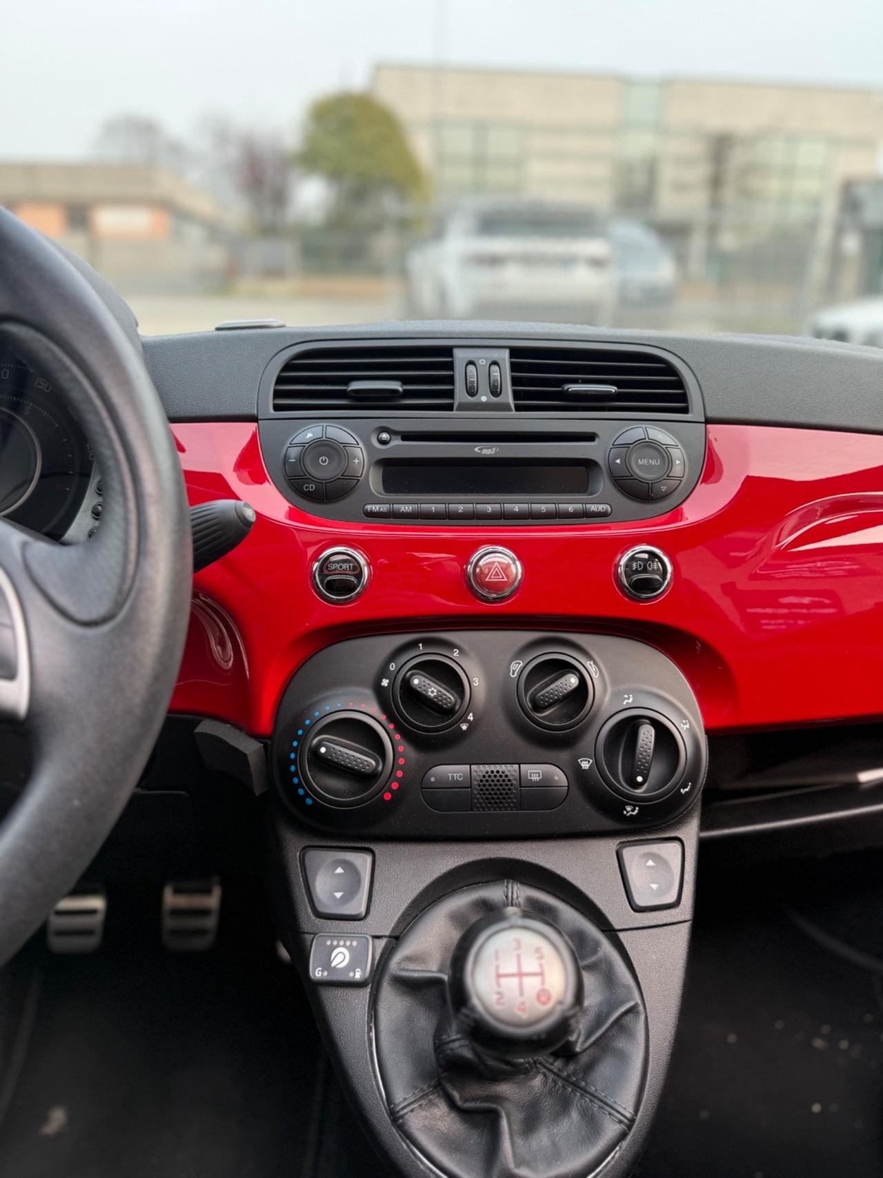 Abarth 500 C 1.4 Turbo T-Jet MTA Bicolore