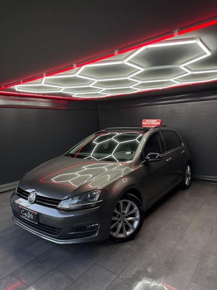 Volkswagen Golf 2.0 TDI DSG 150 CV TETTO . Highline BlueMotion Technology