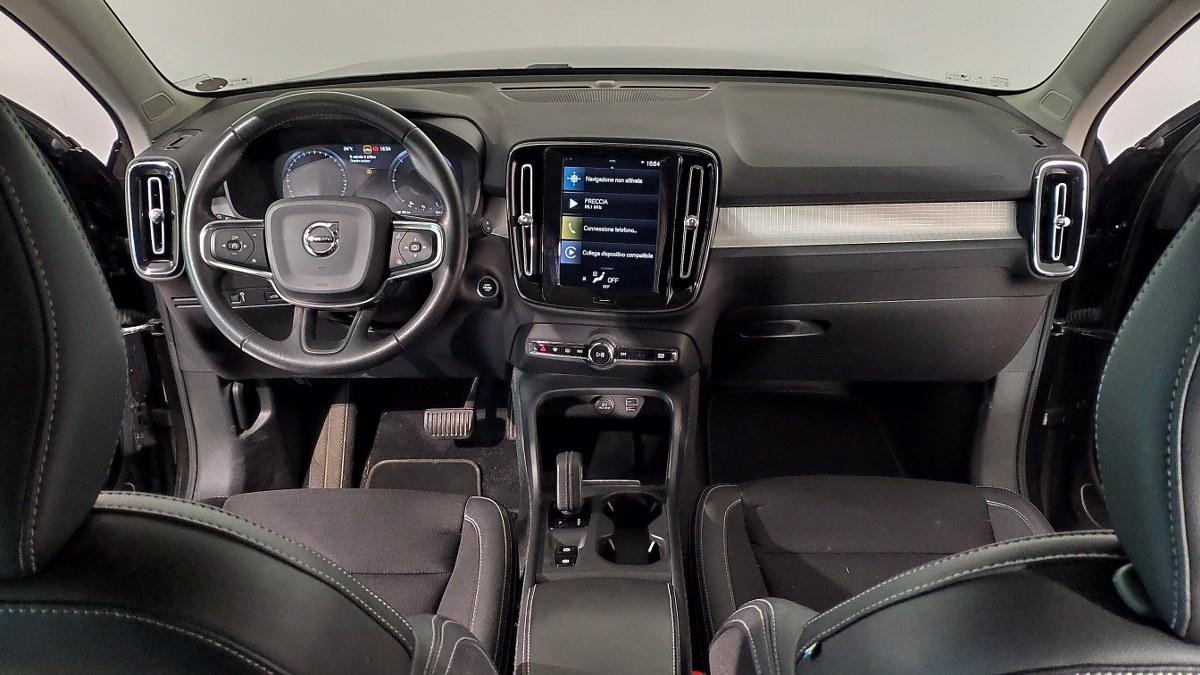 VOLVO Xc40 D3 Awd Geartronic Momentum