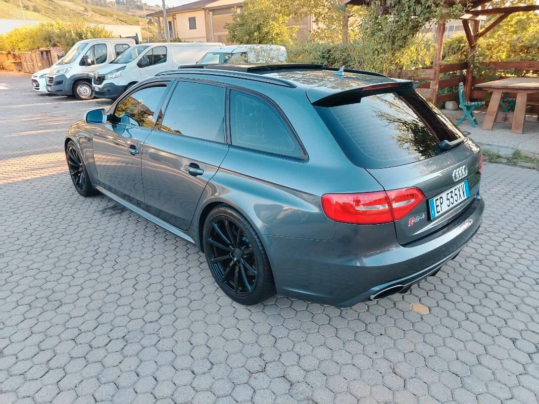 Audi RS4 Avant RS4 4.2 fsi quattro s-tronic